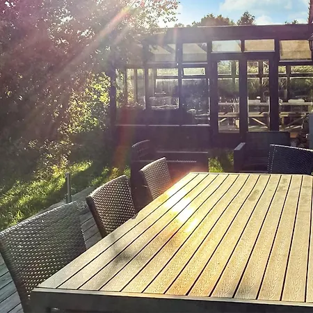 4 Bedroom Cozy Home In Allinge 펜션