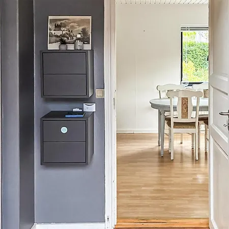 4 Bedroom Cozy Home In Allinge *